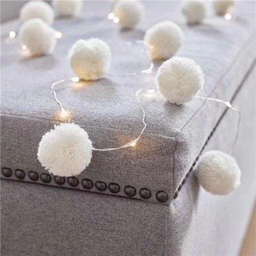 White LED Pom Pom Lights – 2m
